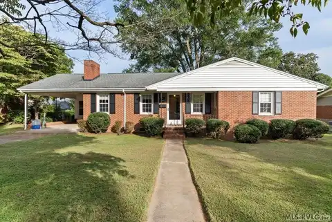 40 Cedar Street, Roanoke Rapids, NC 27870