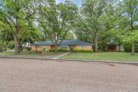 120 Belair, Winters, TX 79567