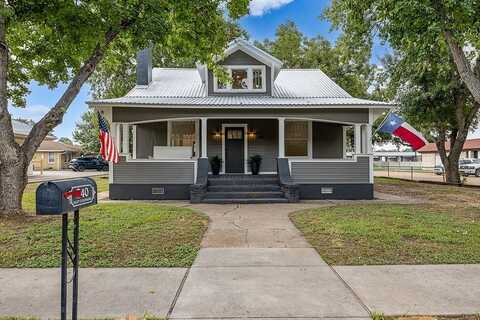 240 East Colorado Street, La Grange, TX 78945