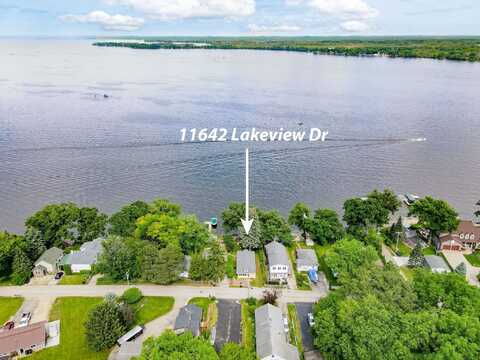 11642 N Lakeview Drive, Edgerton, WI 53534