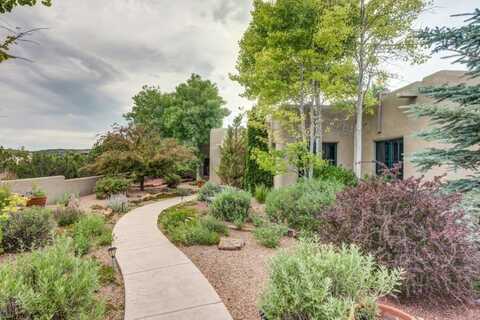 10 Plano Arbolito, Santa Fe, NM 87506