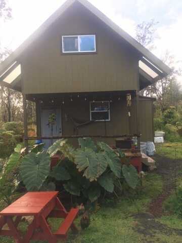 Mokuna St, Volcano, HI 96785