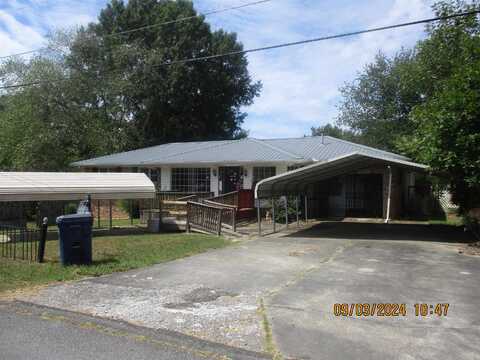 219 11th St, Arab, AL 35016