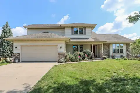 Lindsay, COTTAGE GROVE, WI 53527