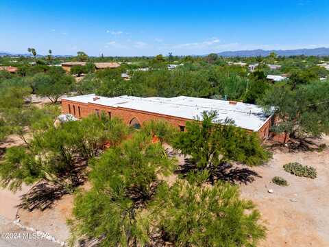 Burton, TUCSON, AZ 85704