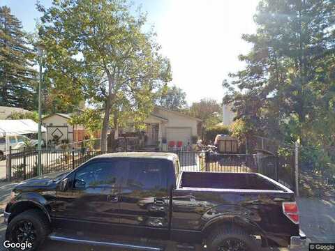 15Th, SACRAMENTO, CA 95820