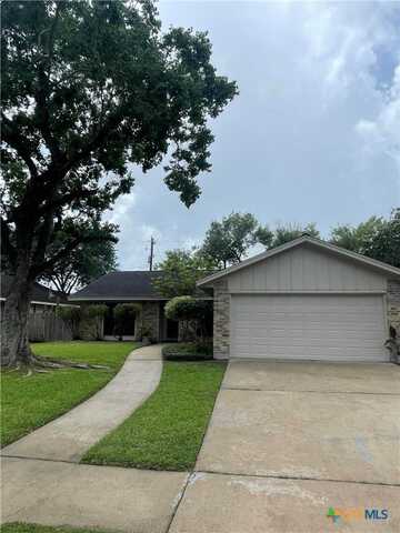 204 Rattan Drive, Victoria, TX 77901