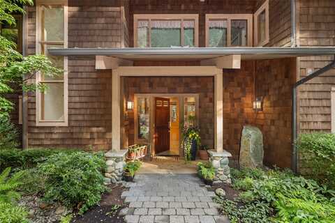 Westerly, BAINBRIDGE ISLAND, WA 98110