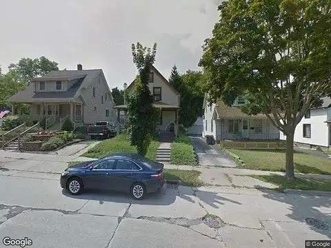 68Th, MILWAUKEE, WI 53213