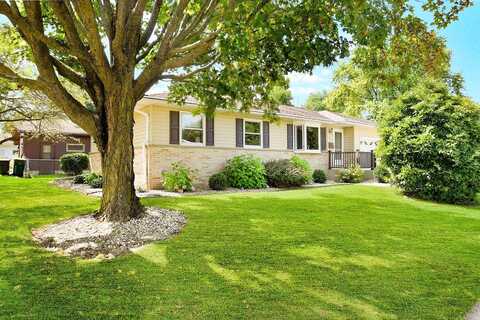 Locust, WEST BEND, WI 53095