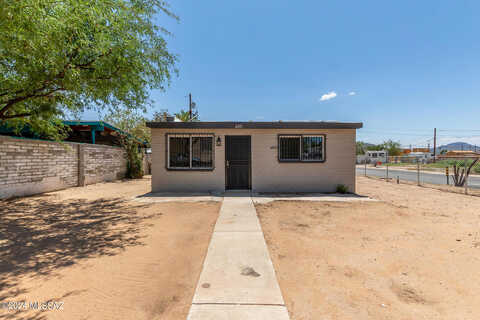 Mciver, TUCSON, AZ 85705