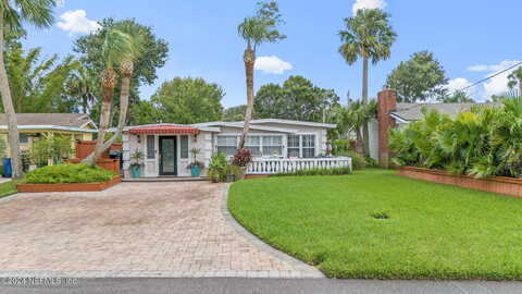 Margaret, NEPTUNE BEACH, FL 32266