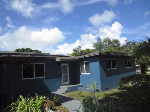 121St, NORTH MIAMI, FL 33168