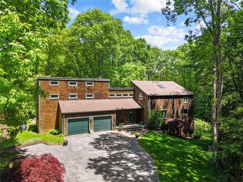 24 Valleybrook Drive, Warwick, RI 02818