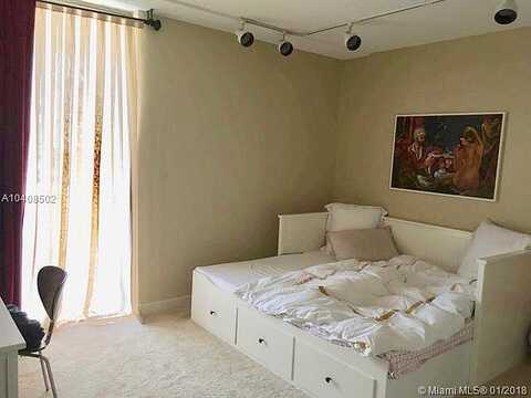 Turnberry, MIAMI, FL 33180