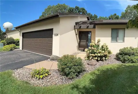 Knollwood, ALTOONA, WI 54720