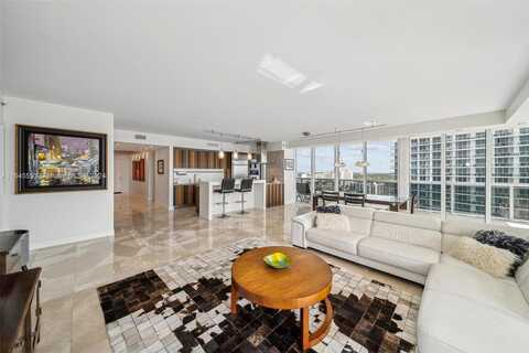 Ocean, HALLANDALE BEACH, FL 33009