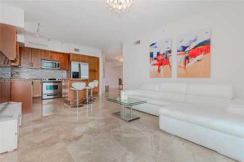 Hallandale Beach, HALLANDALE BEACH, FL 33009