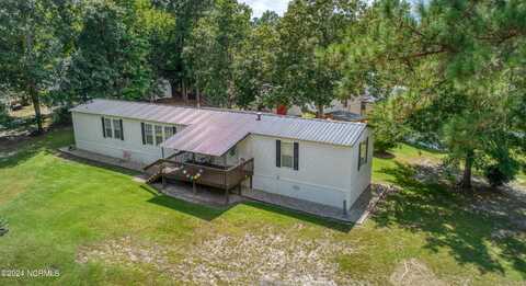 413 Fawn Drive, Hampstead, NC 28443