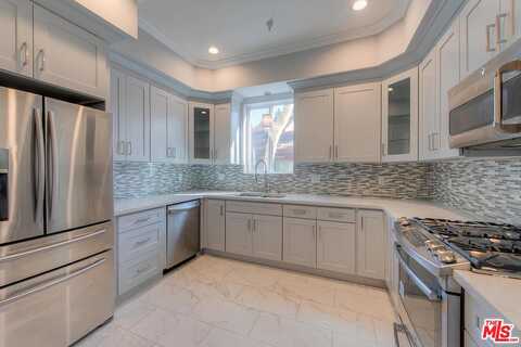 Laurelwood Dr, Studio City, CA 91604