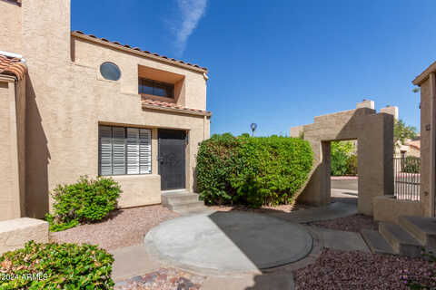 E Highland Avenue, Phoenix, AZ 85014