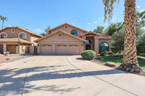 W Sherri Drive W, Gilbert, AZ 85233