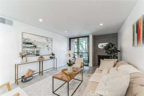 N Doheny Drive, West Hollywood, CA 90069