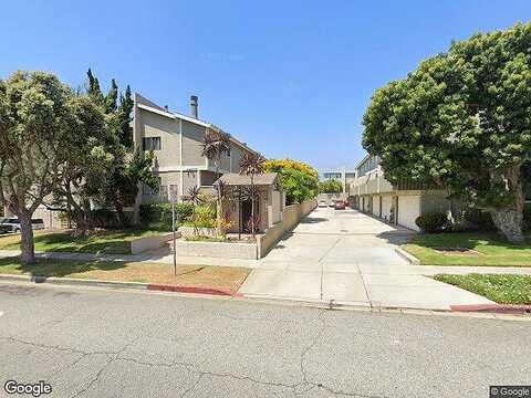 Meyer Ln, Redondo Beach, CA 90278