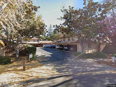 Red Oak Dr E, Sunnyvale, CA 94086