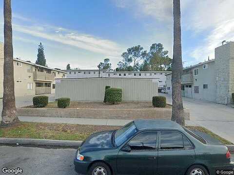 Christine Drive 11, Whittier, CA 90605