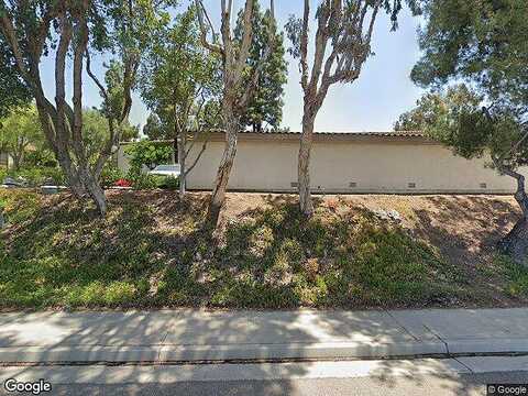 Oaks North Dr, San Diego, CA 92128