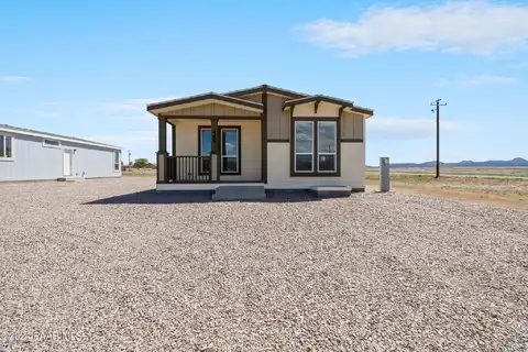 W Grand Canyon Road, Paulden, AZ 86334