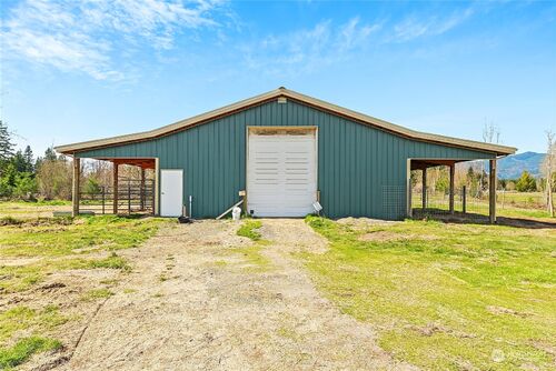 562 45 74 Peters Rd  