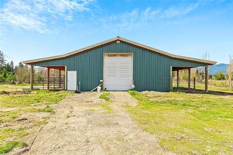 562 45 74 Peters Road, Randle, WA 98377