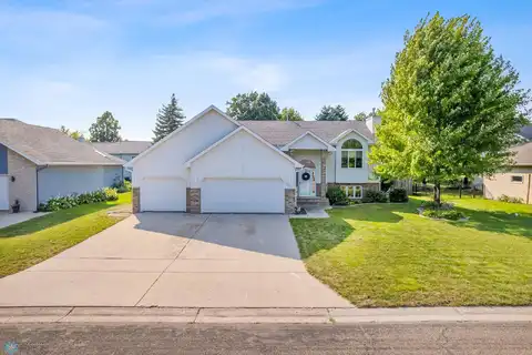 River, MOORHEAD, MN 56560