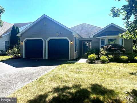 19 SANDHURST ROAD, LAKEWOOD, NJ 08701