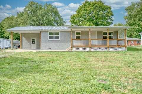 1002 Walnut Ave., Celina, TN 38551