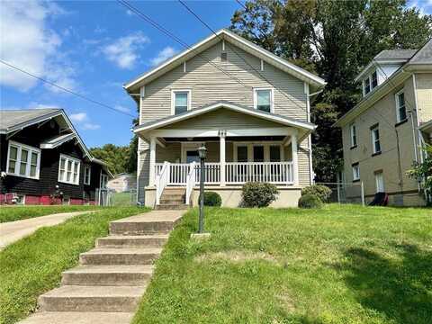 522 W Clayton, New Castle, PA 16102