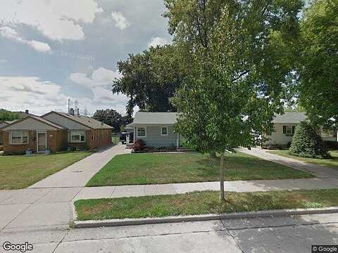 98Th, MILWAUKEE, WI 53227