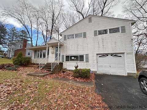 Merrick, POUGHKEEPSIE, NY 12603