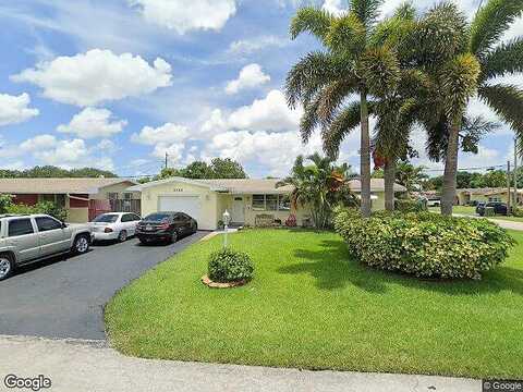 79Th, PEMBROKE PINES, FL 33024