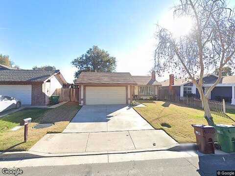 Hemlock, MORENO VALLEY, CA 92557