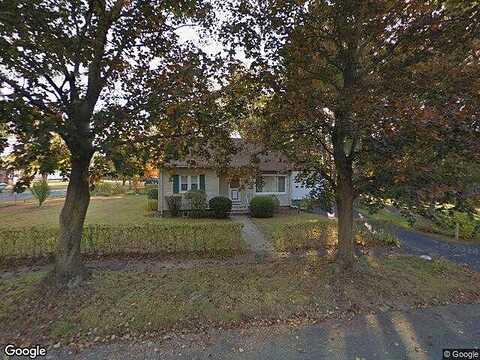 Douglas, SOUTH HADLEY, MA 01075