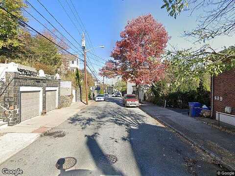 Undercliff Ave, EDGEWATER, NJ 07020