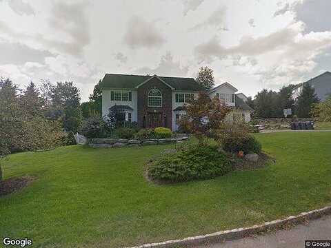 Pine, NEW WINDSOR, NY 12553