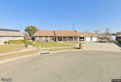 Dee Dee, BAKERSFIELD, CA 93312