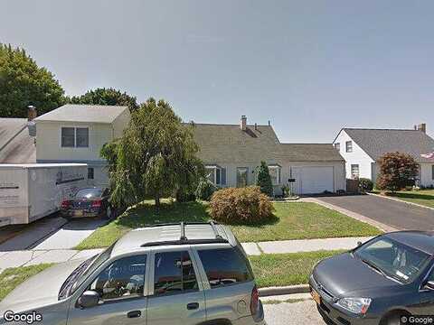 Balsam, LEVITTOWN, NY 11756