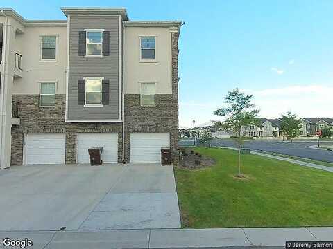 S Newbridge Ln Unit 201, HERRIMAN, UT 84096