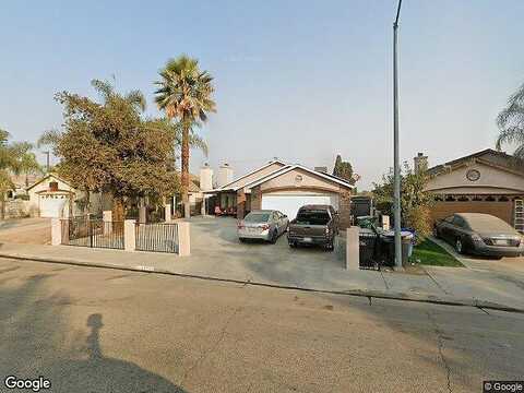 9Th, PARLIER, CA 93648