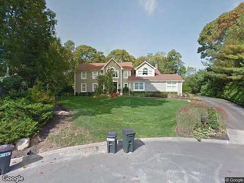 Overlook Rd, EAST SETAUKET, NY 11733